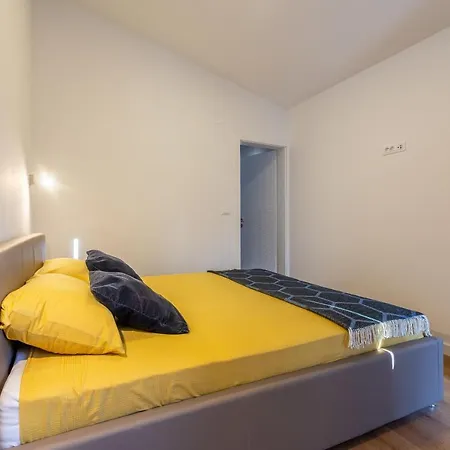 Вилла Private House Velebita