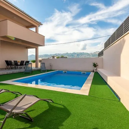 Private House Velebita Razanac