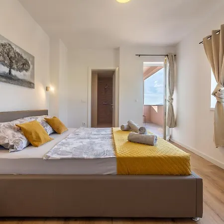 Private House Velebita * Ражанац